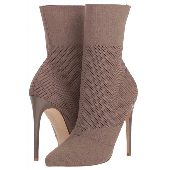 Steve Madden taupe booties - Picture 3 of 4